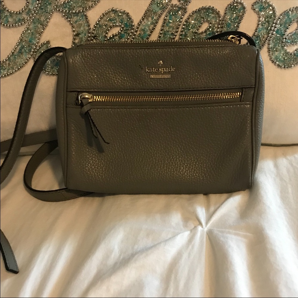 Kate spade crossbody !